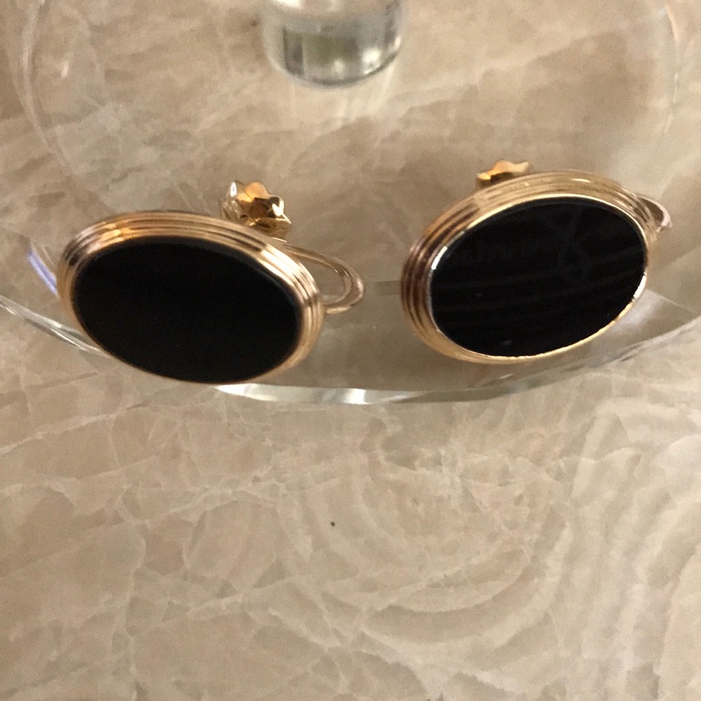 14K solid real gold Ónix stone earrings